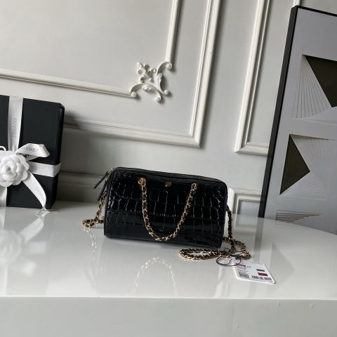 CHANEL Crocodile-Patterned Round Bowling Ball