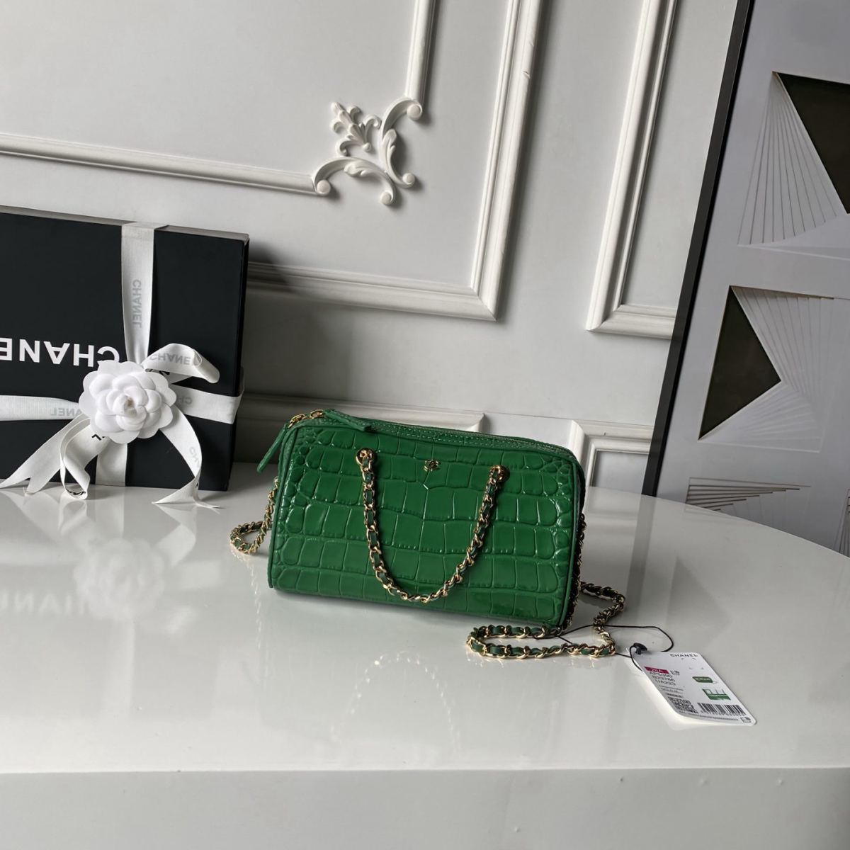 CHANEL Crocodile-Patterned Round Bowling Ball