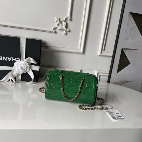 CHANEL Crocodile-Patterned Round Bowling Ball