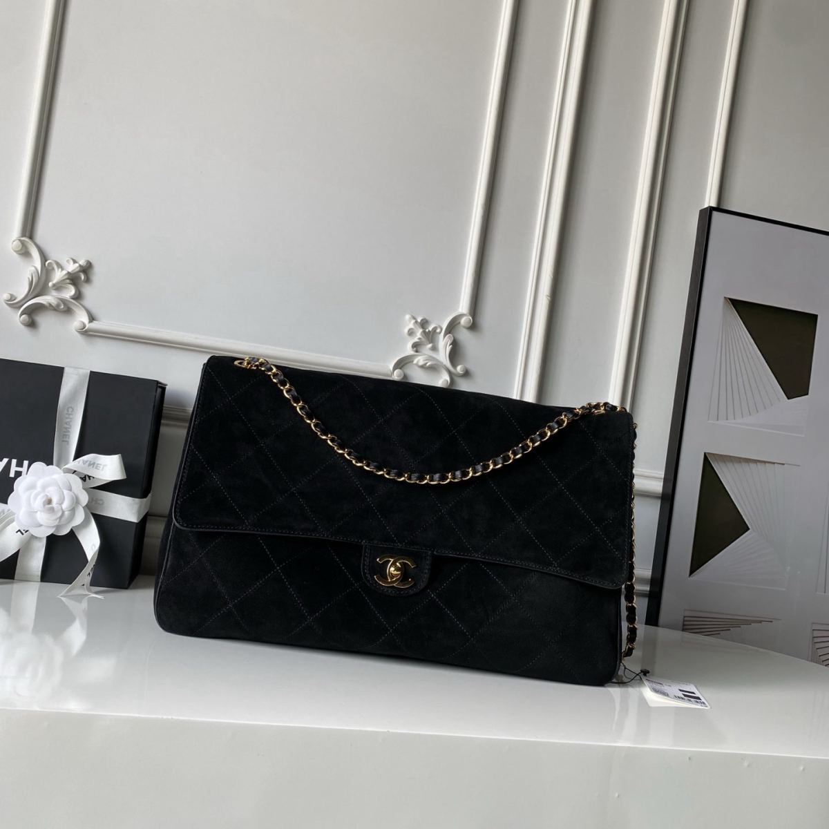 CHANEL | Classic Flap (CF)