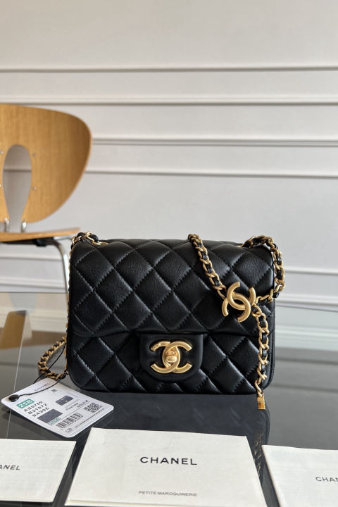 CHANEL