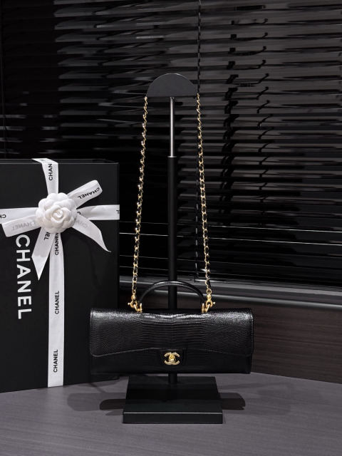 CHANEL Black Lizard Embossed Handle Bag