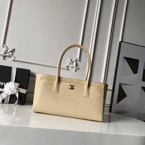 CHANEL | Cerf Tote Bag