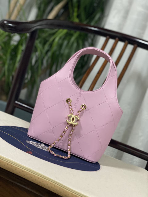 CHANEL's 2029 Early Spring Collection Leather "Basket Bag"
