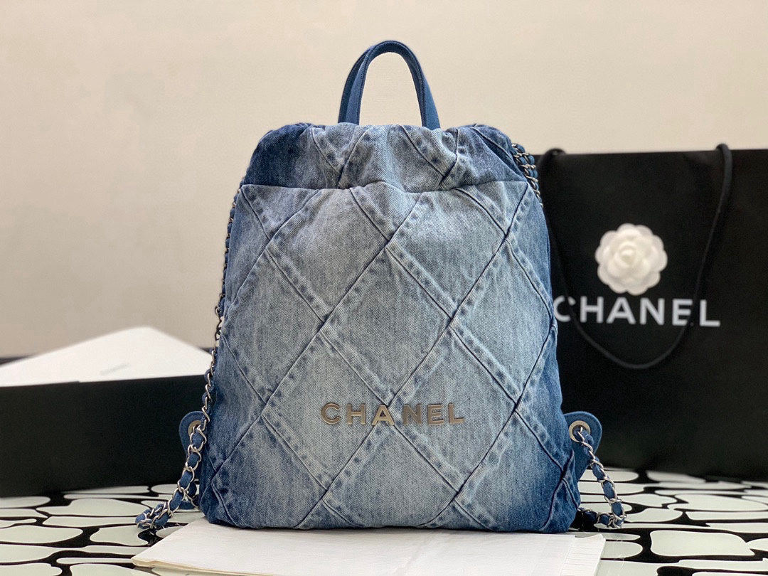 CHANEL Spring/Summer New Denim Backpack