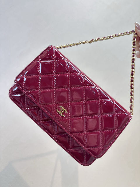 CHANEL wallet