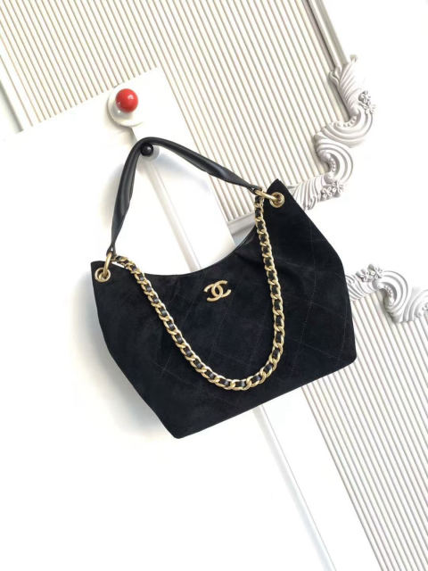 CHANEL Early Spring Collection Hobo Hippie Bag