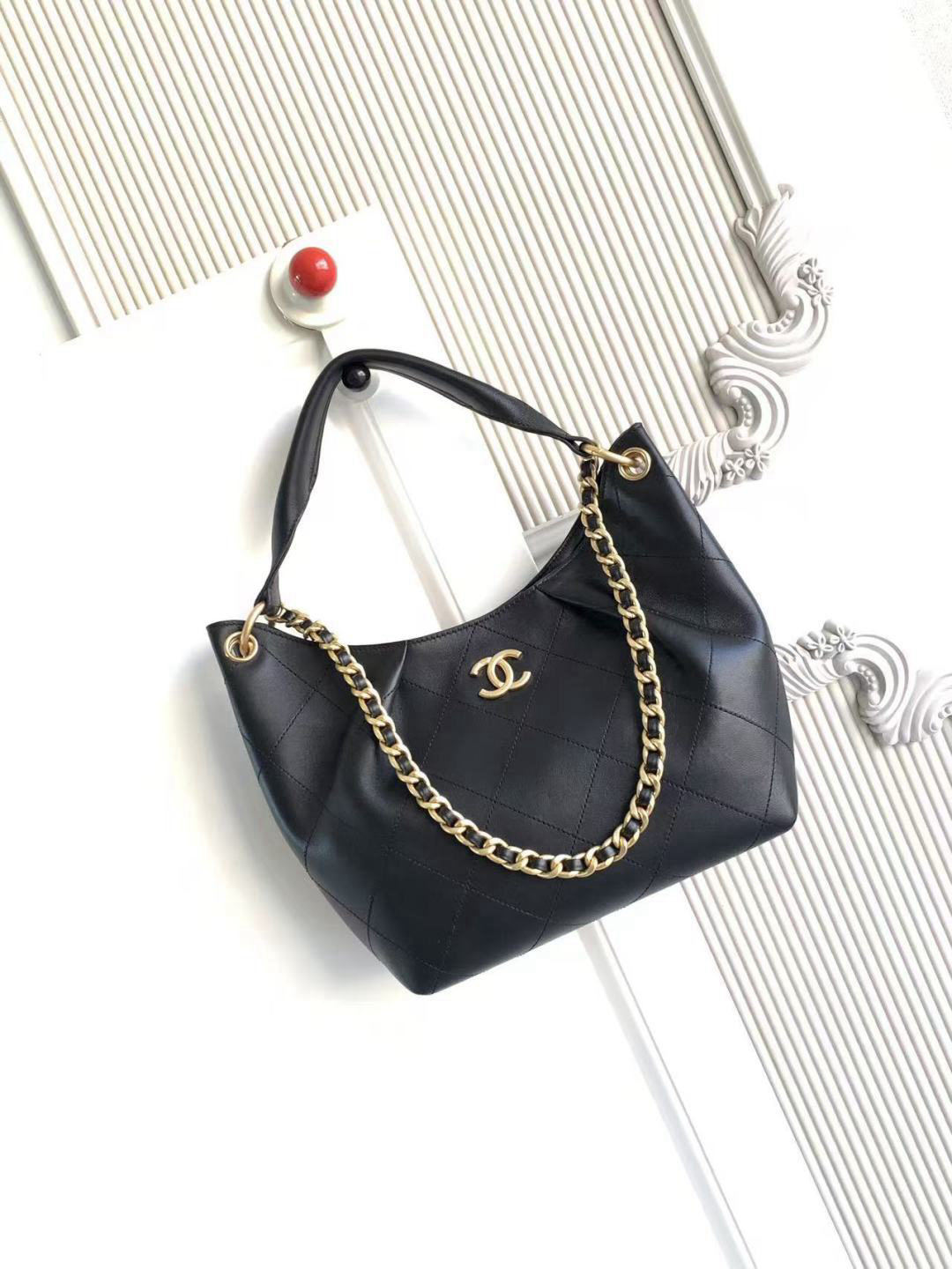 CHANEL Early Spring Collection Hobo Hippie Bag