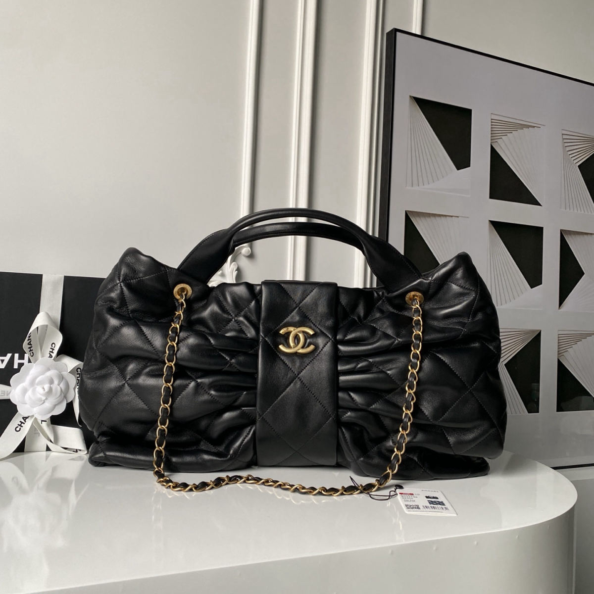 CHANEL bow