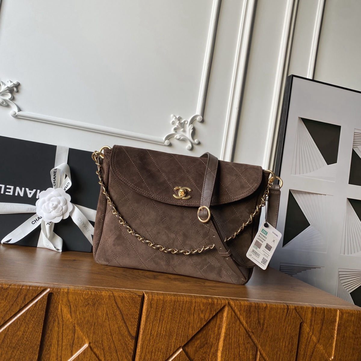 Suede CHANEL Early Spring Collection Messenger Bag