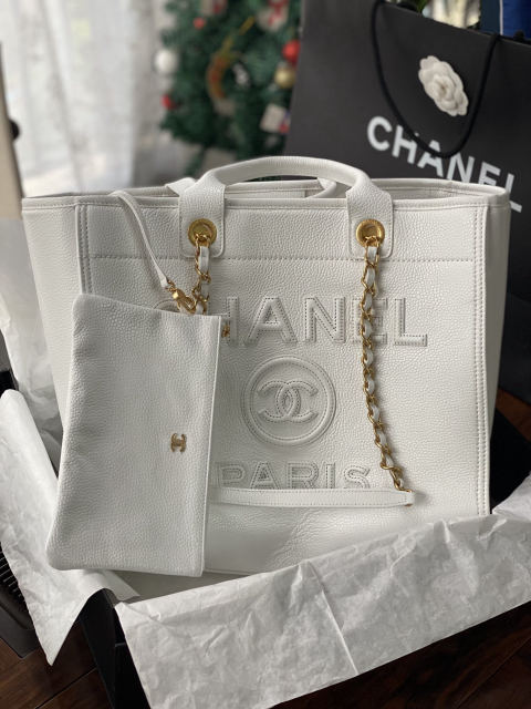 CHANEL Beach Bag