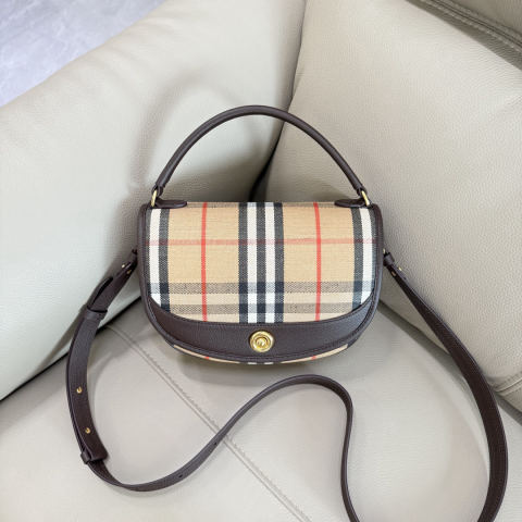 Burberry Highlands
