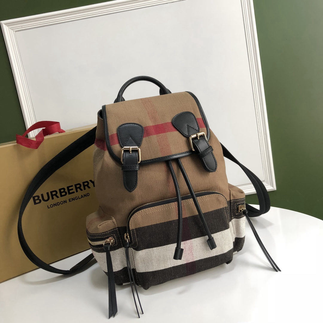 Burberry The Rucksack
