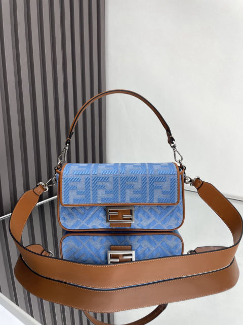 Fendi Baguette