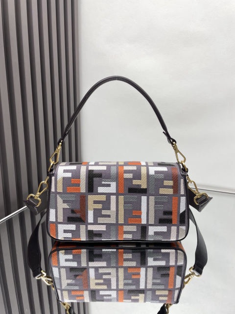Fendi Baguette
