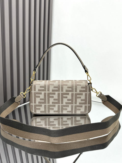 Fendi Baguette
