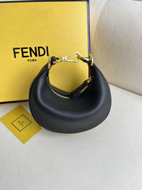 FENDI Praphy