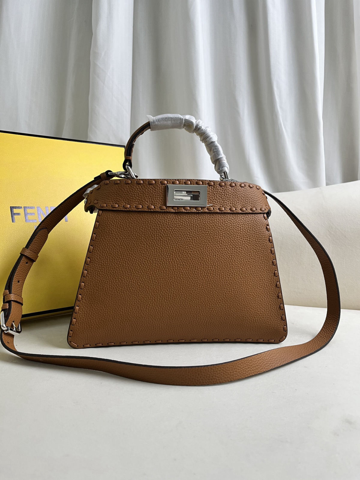 FENDI PeekabooISeeU
