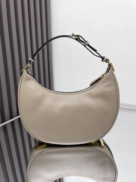 Fendi Praphy