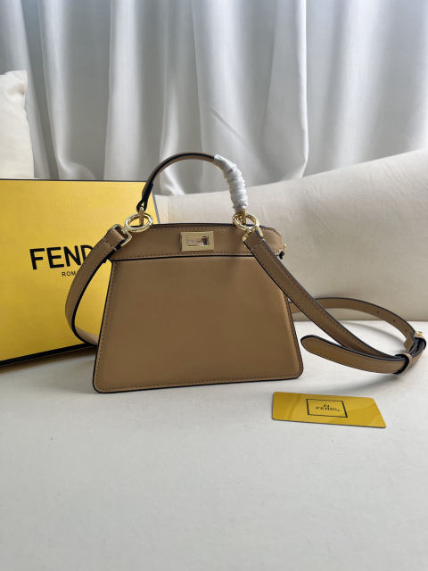 Fendi Peekaboo ISeeU Petite