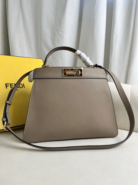 Fendi Peekaboo ISeeU