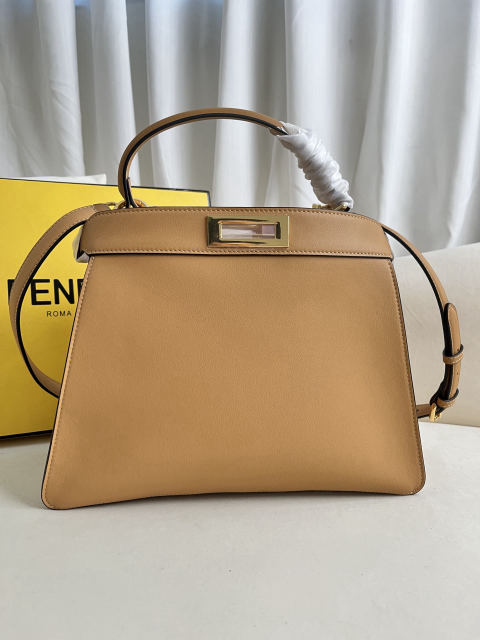 Fendi Peekaboo ISeeU