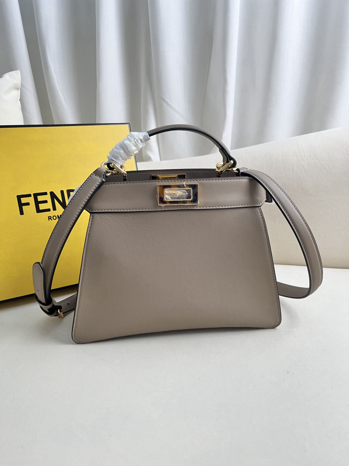 Fendi Peekaboo ISeeU
