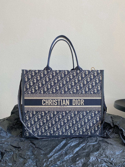 Christian Dior