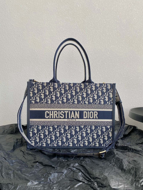 Christian Dior
