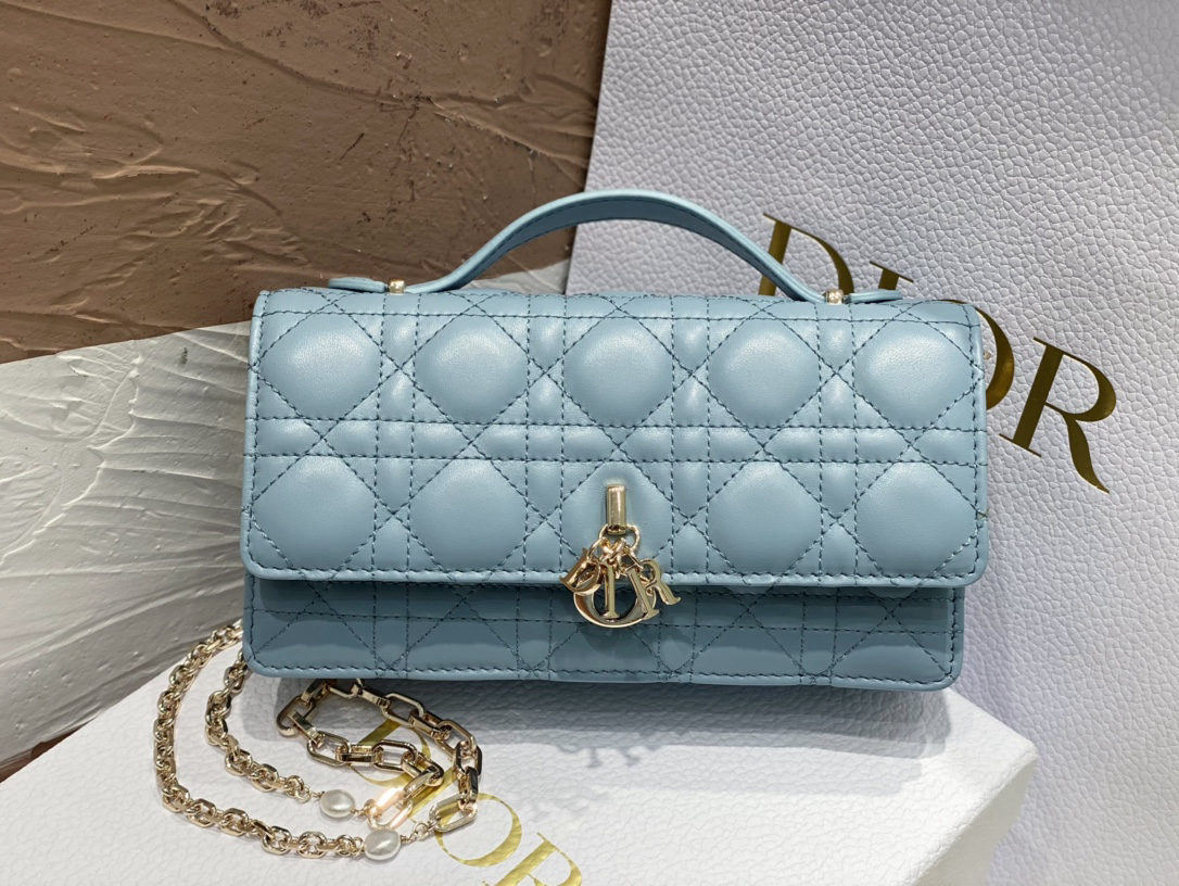Christian Dior
