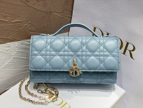 Christian Dior