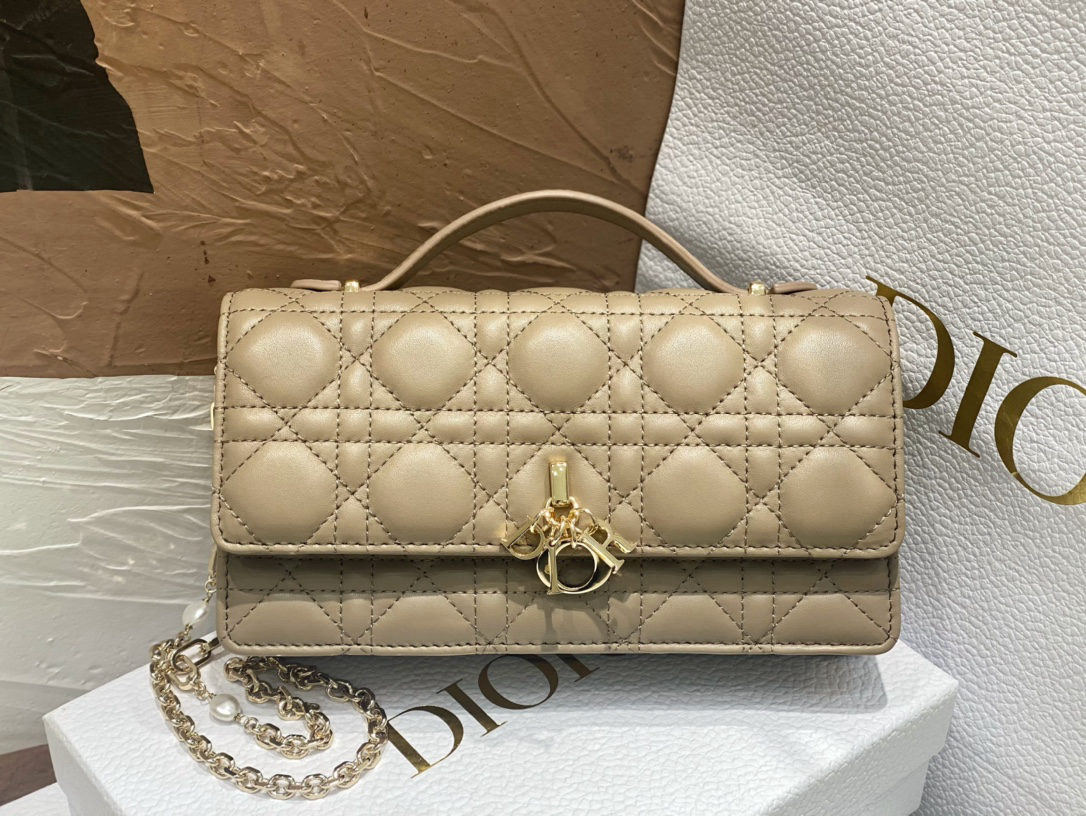 Christian Dior