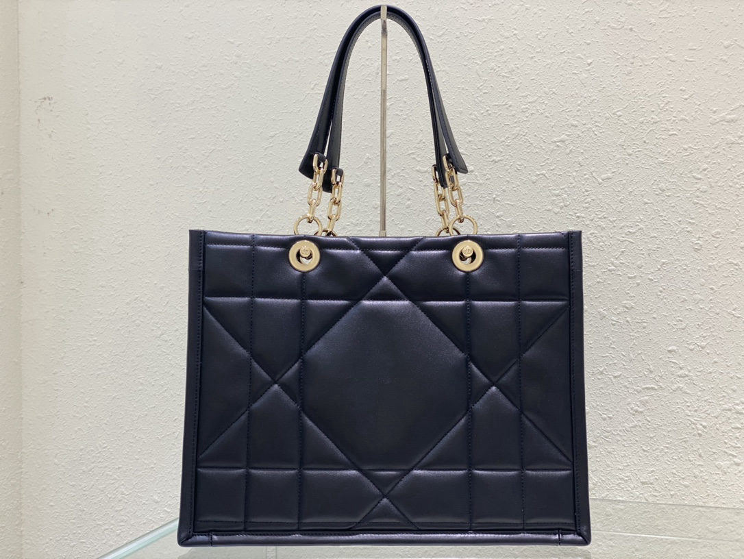 Christian Dior