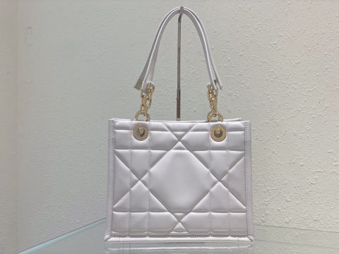 Christian Dior