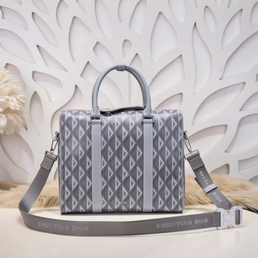 Christian Dior Hit the Road