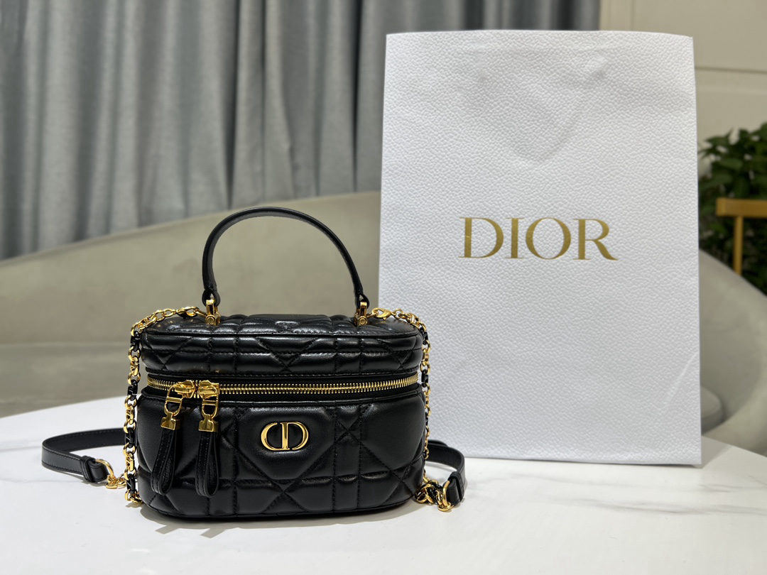 Christian Dior Caro