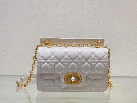 Christian Dior Jolie