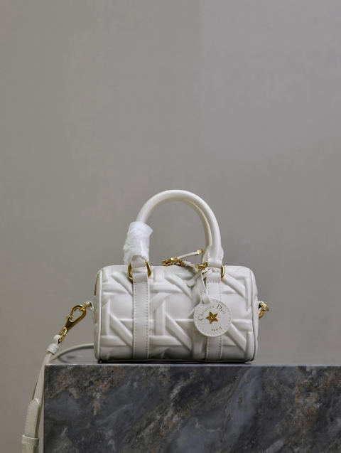 Christian Dior Groove