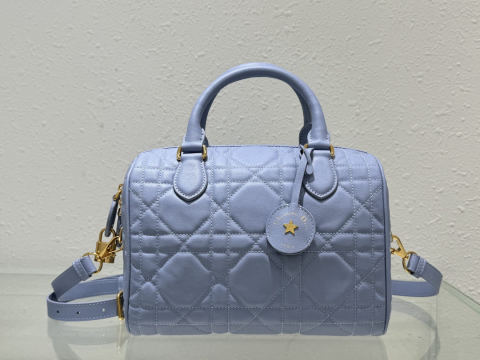 Christian Dior Groove