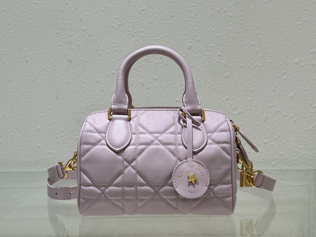 Christian Dior Groove