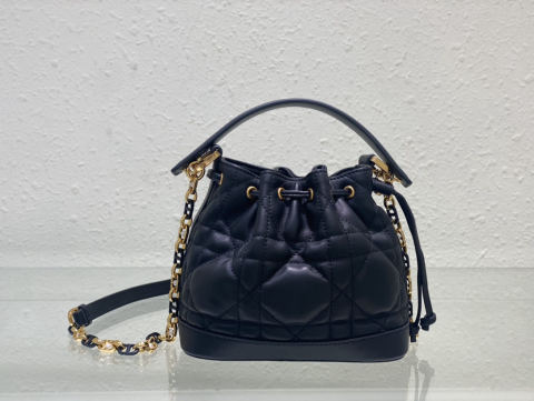 Christian Dior Jolie