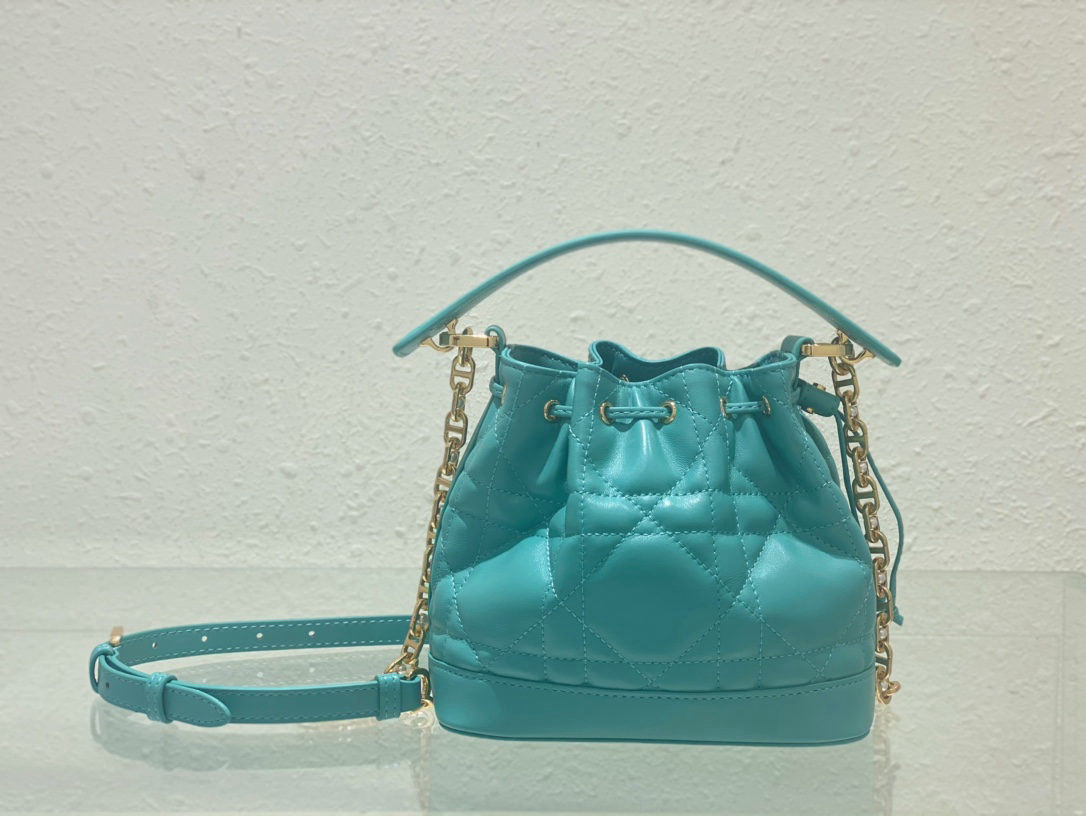 Christian Dior Jolie