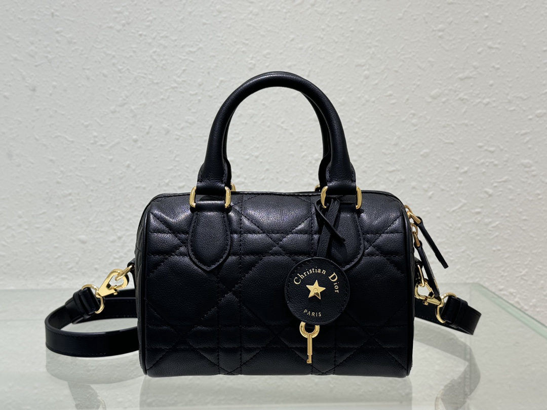 Christian Dior Groove 20