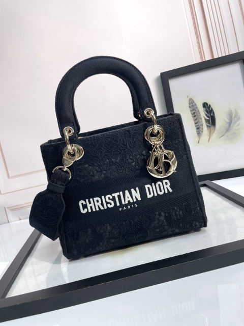 Christian Dior Lady D-Lite