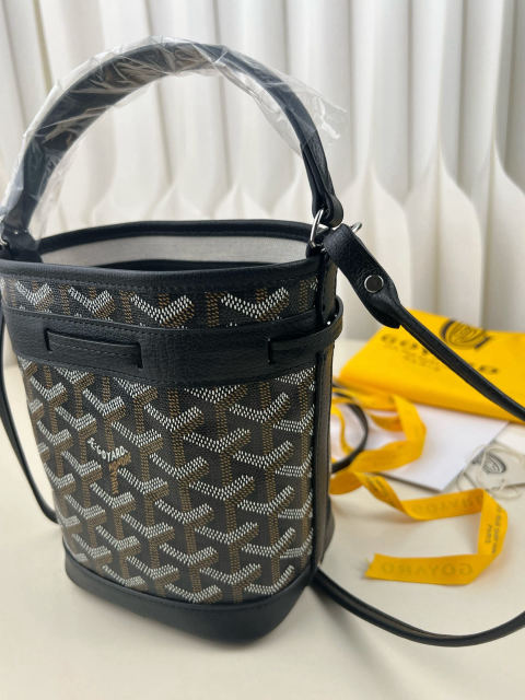 Goyard Petit Flot