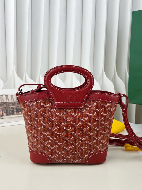 Goyard Beluga Mini