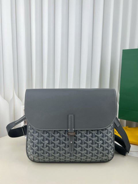 Goyard coursier