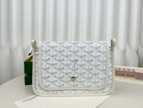 Goyard plumet