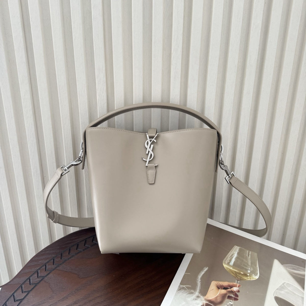 Yves Saint Laurent LE