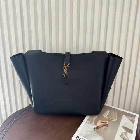 Yves Saint Laurent